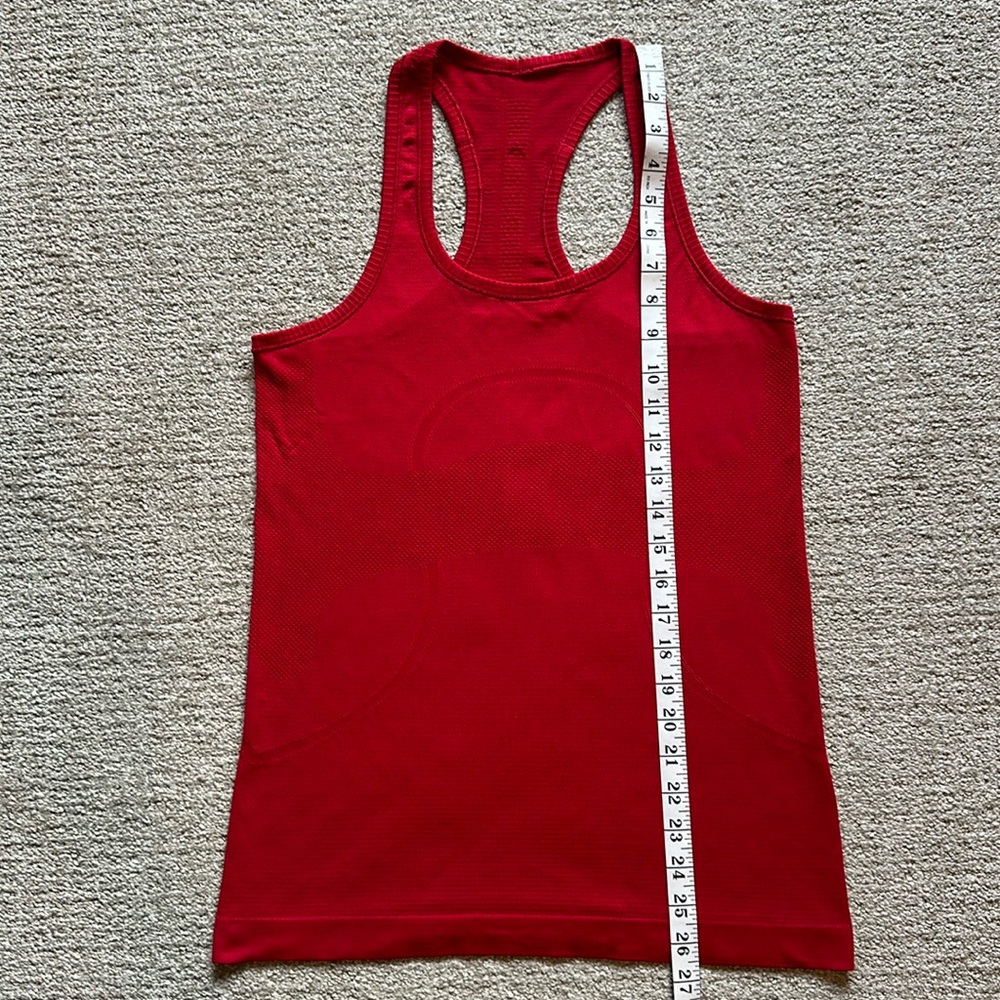 Lululemon women’s tank, red, like new, smoke free home